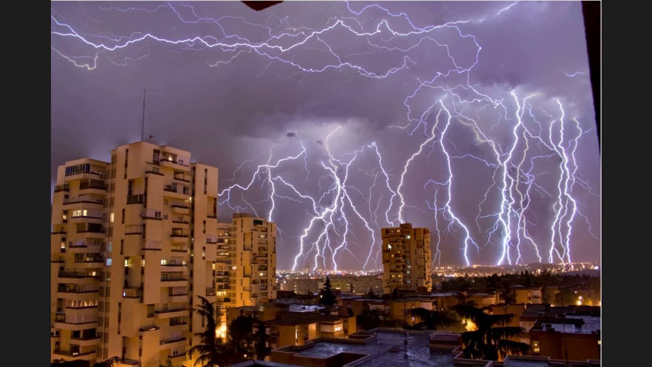 Tutorial Photoshop apilado rayos en una tormenta