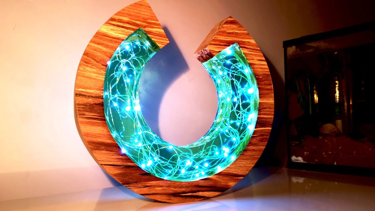 Night Lamp with Epoxy Resin and Beech Wood - Resin Art
