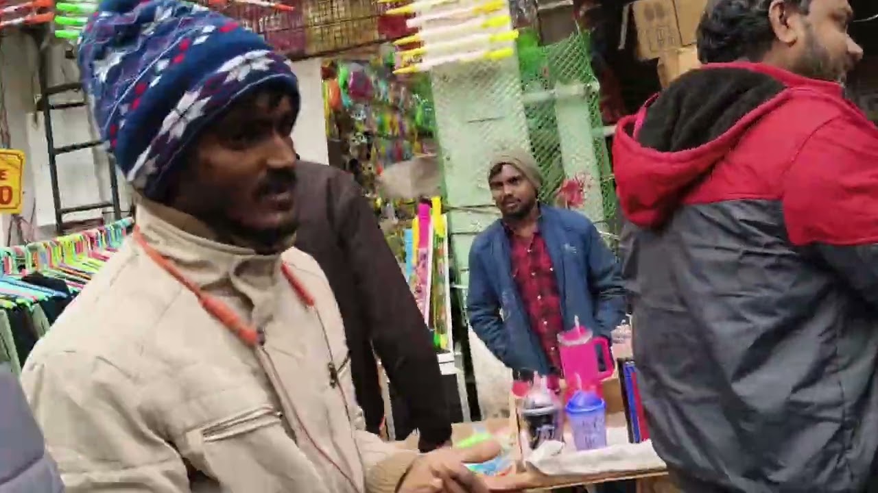 Sadar bajar ki market bahut sasti hai 😄