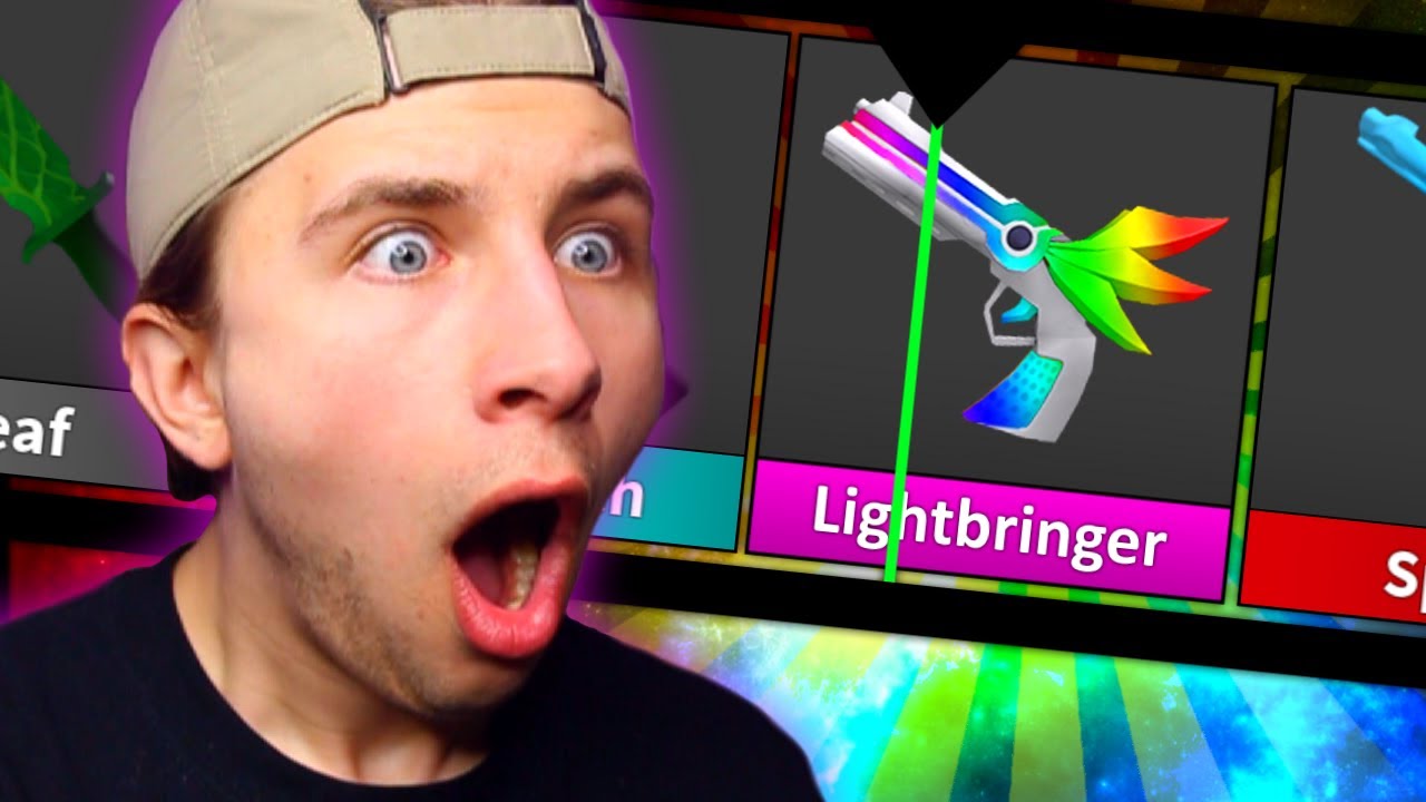 I UNBOXED THE NEW CHROMA GODLY LIGHTBRINGER! *MM2 UPDATE REACTION* (NEW MAP + NEW BOX)