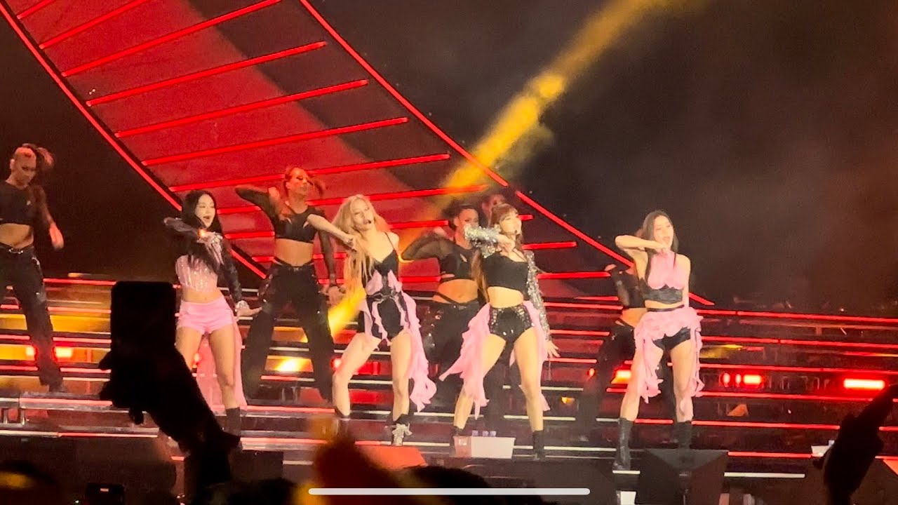 Blackpink - How You Like That fancam at Weekend 1 4/15/23