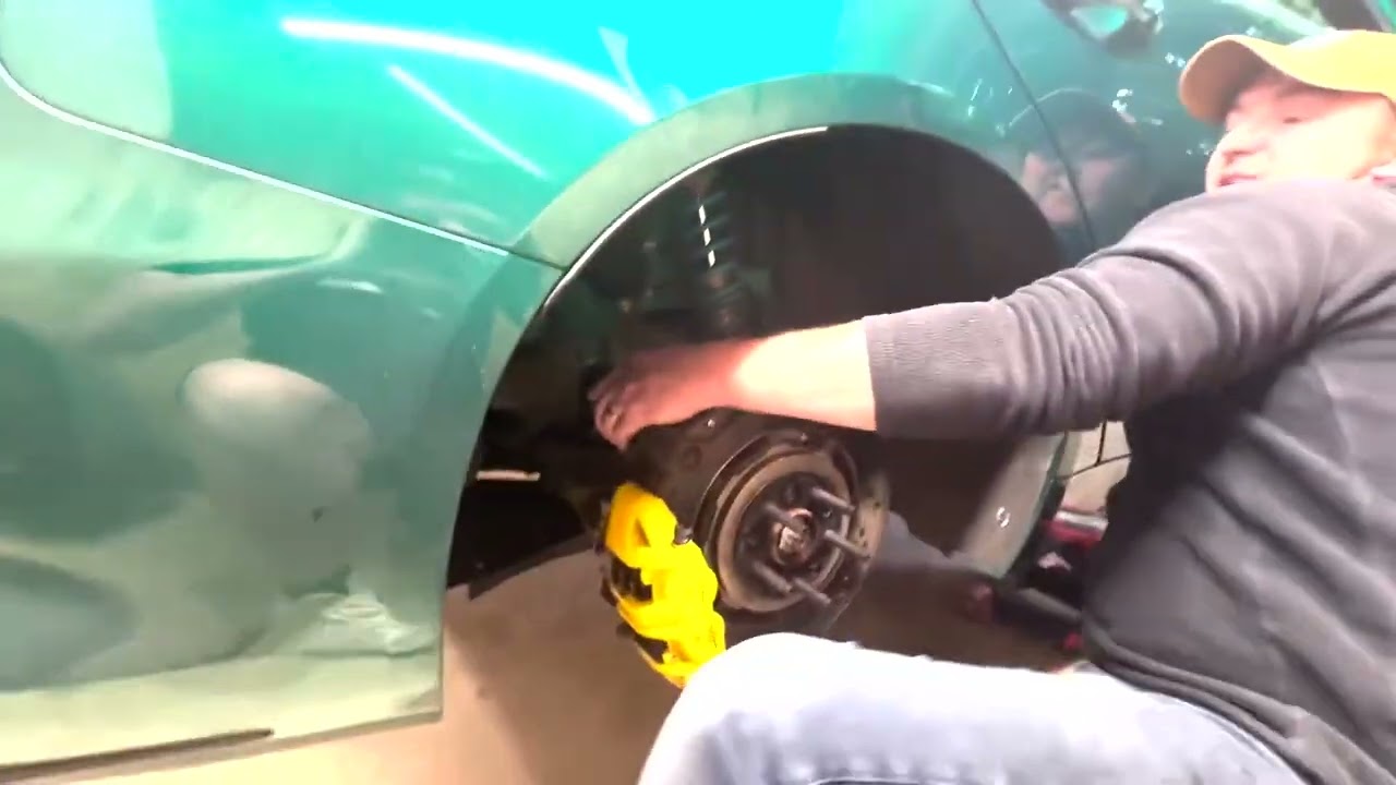 🍀Alfa Giulia Quadrifogilo Valve Controller Install Eastwood Engineering 