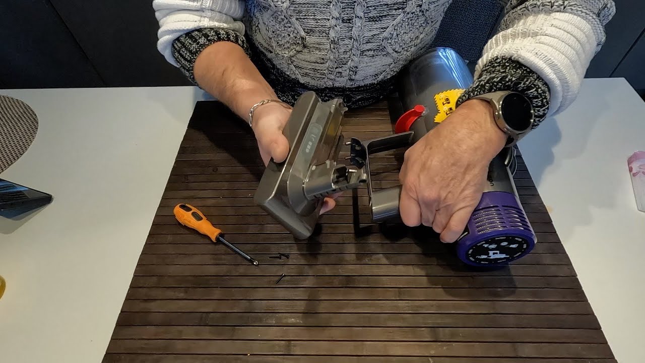(TUTO)RÉPARATION DYSON ASPIRATEUR BALAI V10 ABSOLUTE