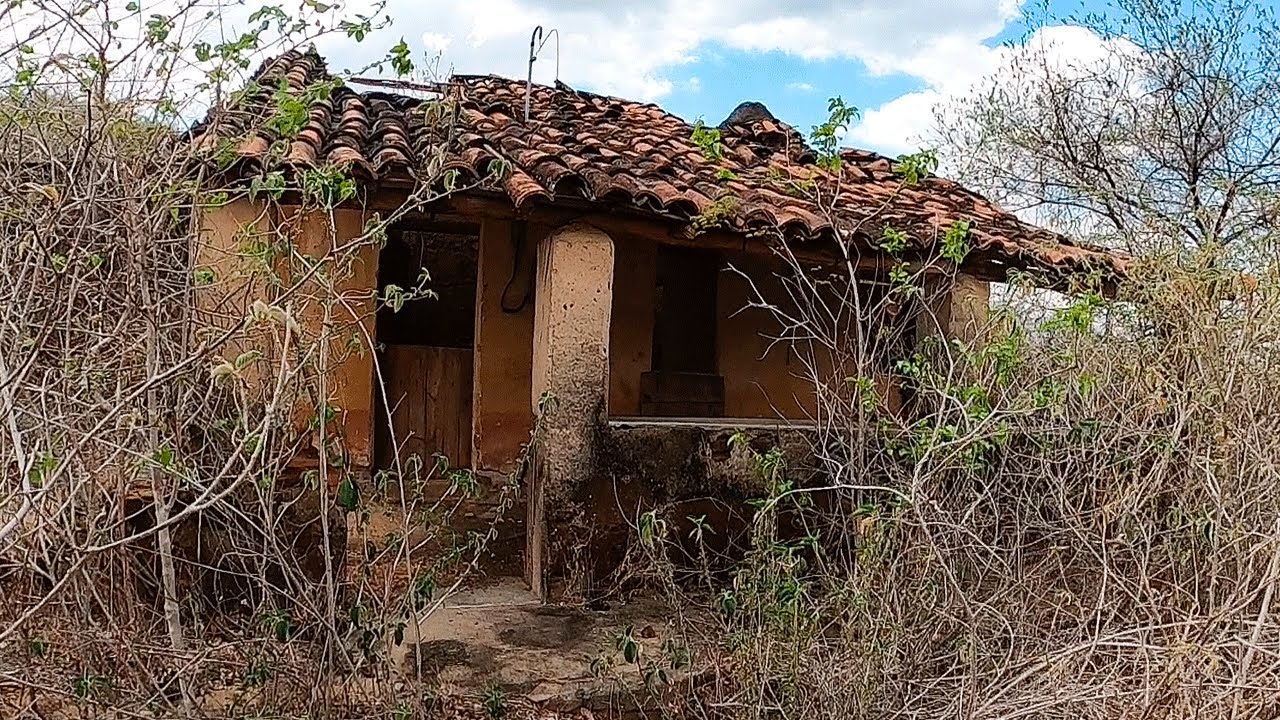 Fui pego em flagrante na casa abandonada no sertão cearense