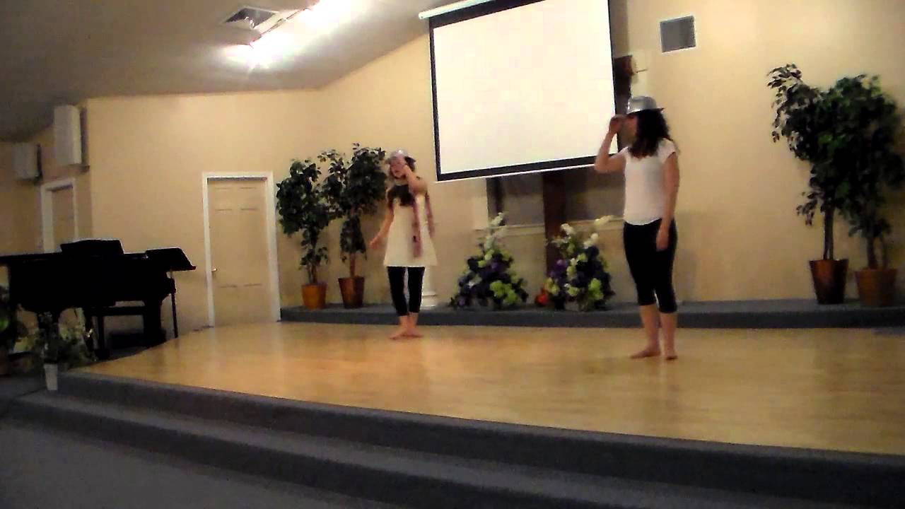 In Summer dance from Frozen