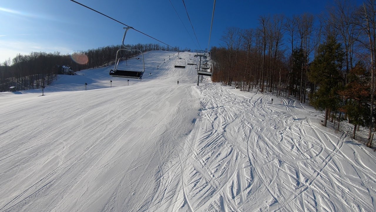Doppelmayr Superbowl triple chairlift 2.0 at Boyne Mountain