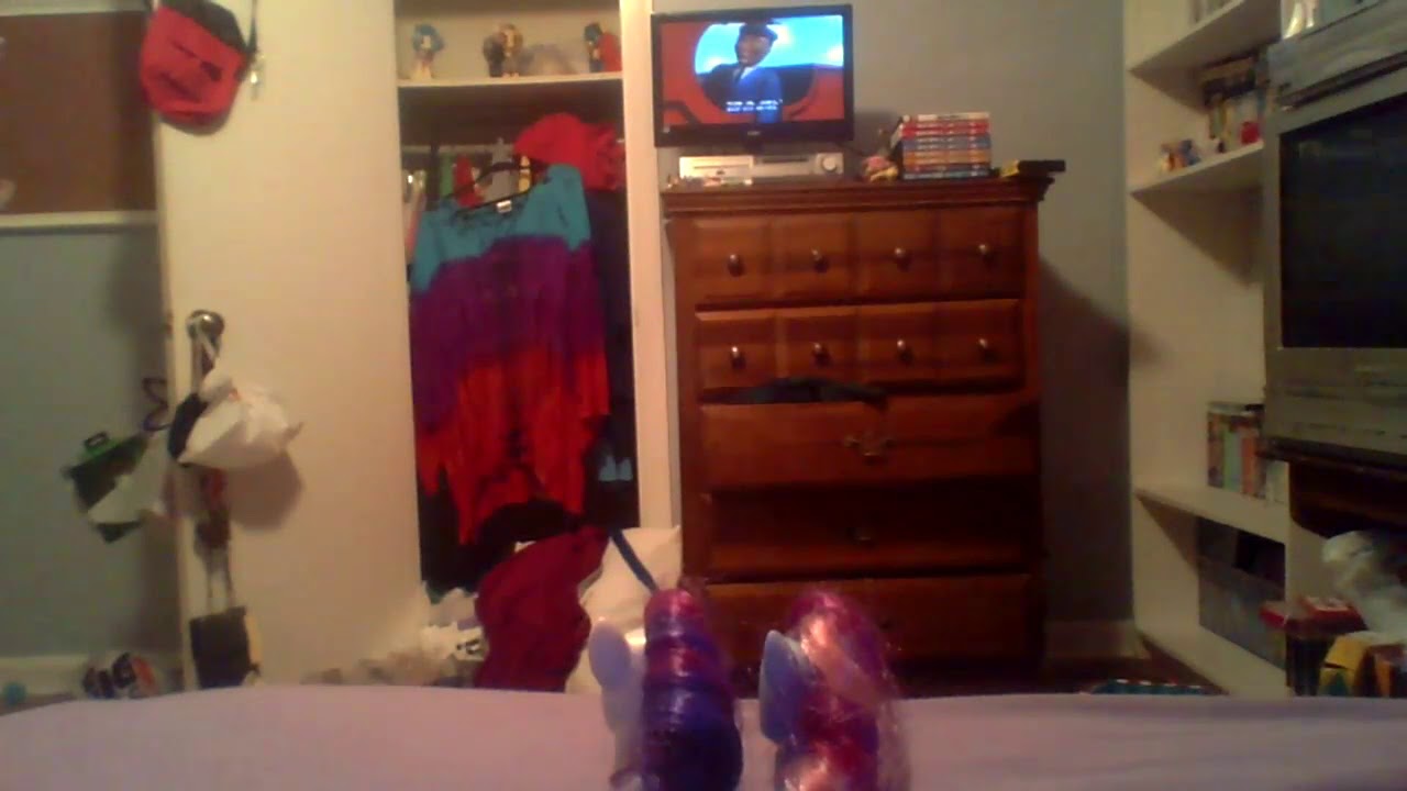 Ponies watch 