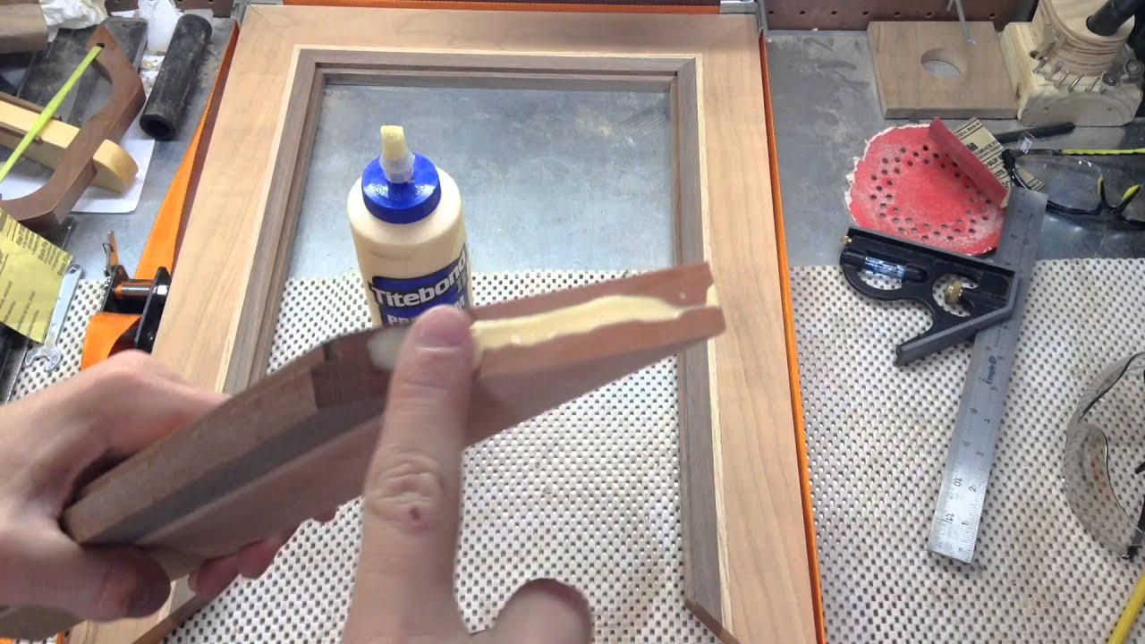 Simple but elegant picture frame