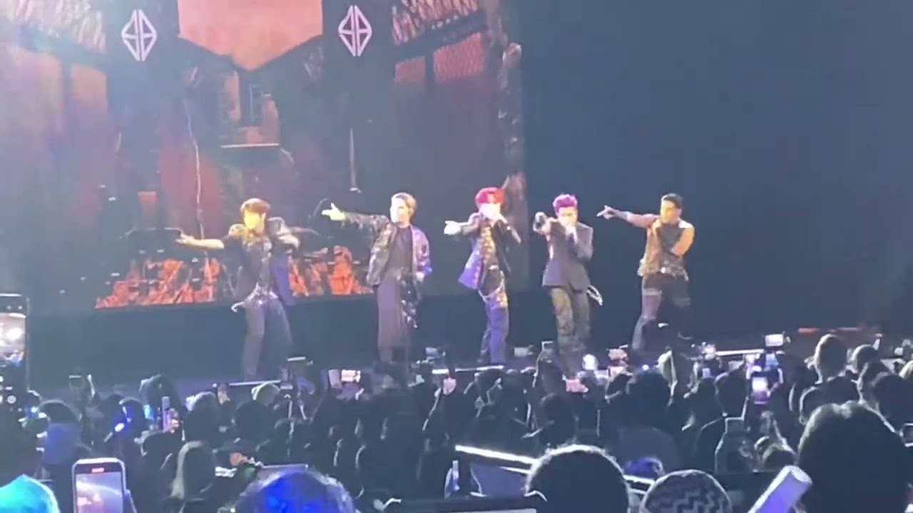 SB19 Intro WHAT & Attention… they’re on fire ( WYAT tour New York 2022 )