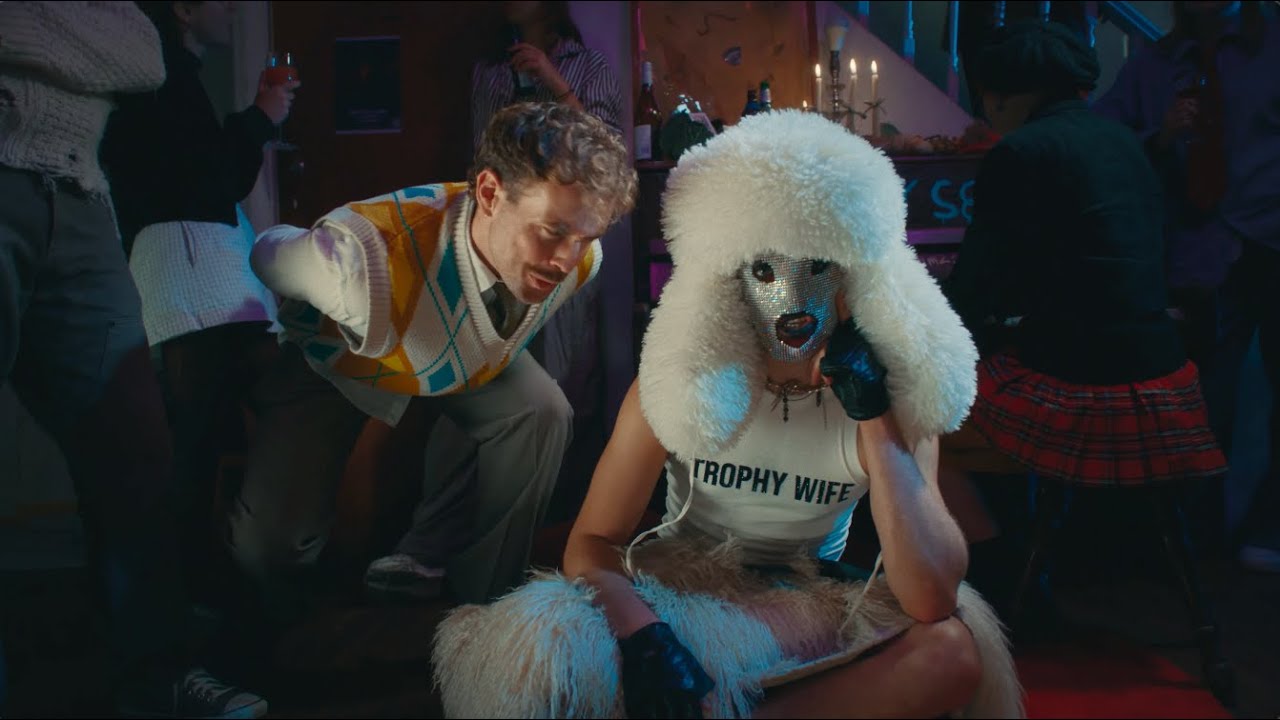 Lynks - I Didn't Come Here for Art (Official Music Video)