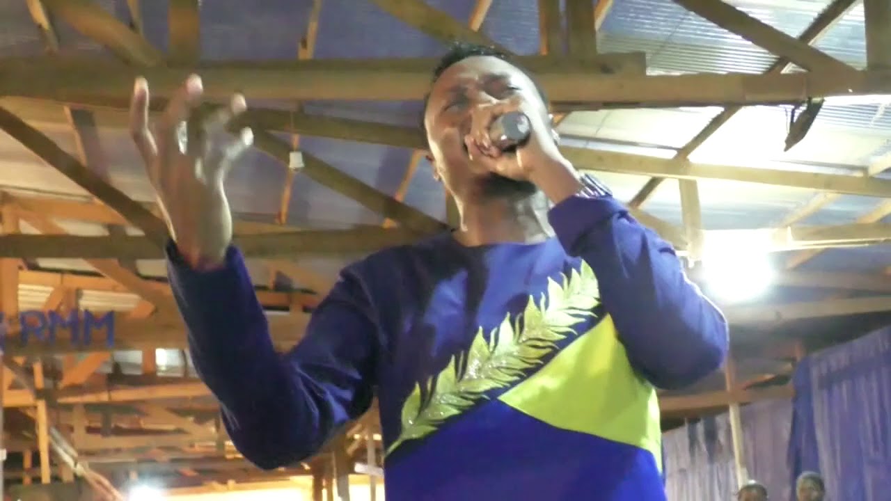 L'isntant de louange avec le Rev.prophète Ekanè(Rhema ebogo1)