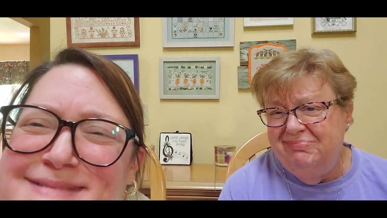 FlossTube #424 - Pam & Steph Buckle Up!