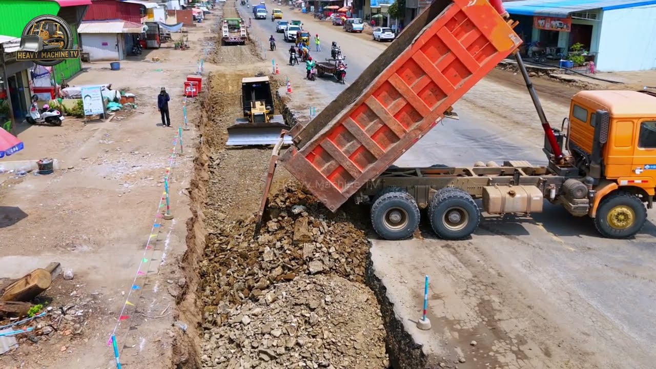 Road Base Resizing Optimization! Expert & Professional Operation Rock Laid On Mud Area