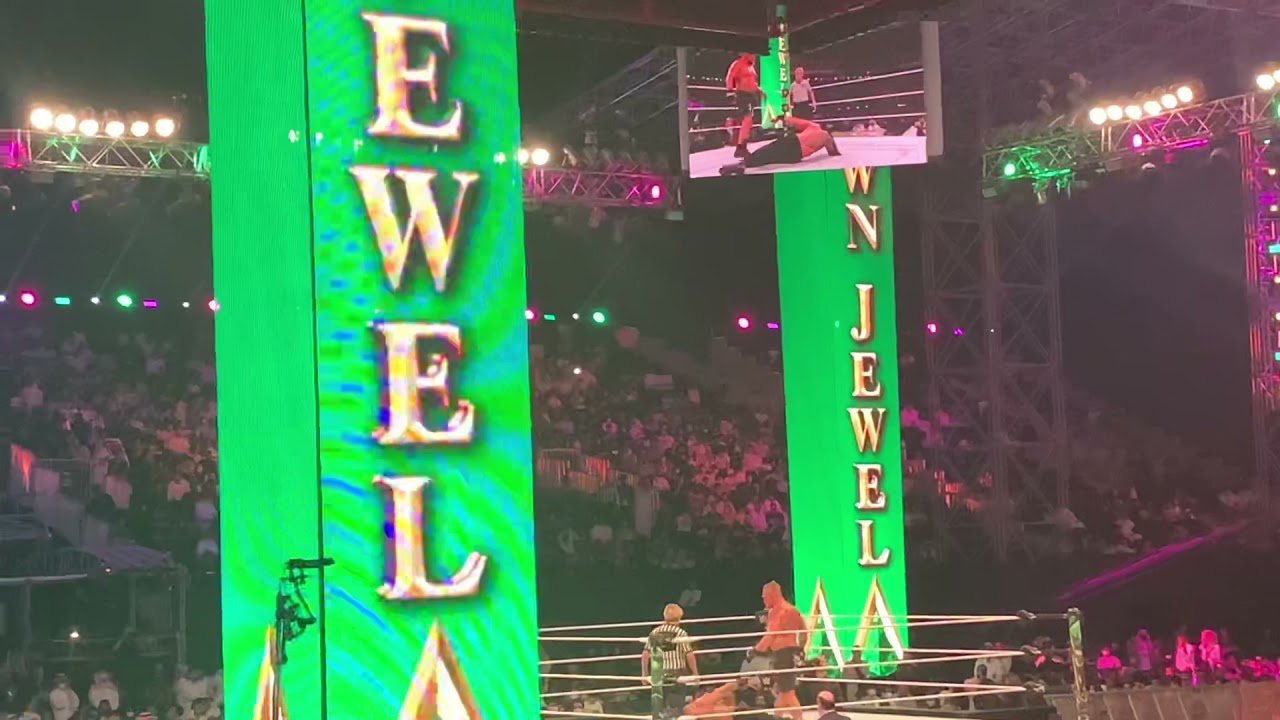 Brock lesner vs Roman reigns WWE crown jewel 2021