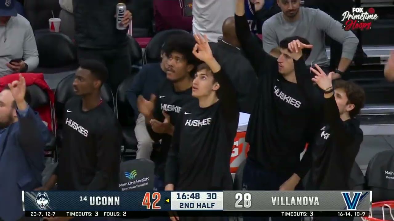 Jordan Hawkins 2022-2023 Season Makes - UConn - NCAA