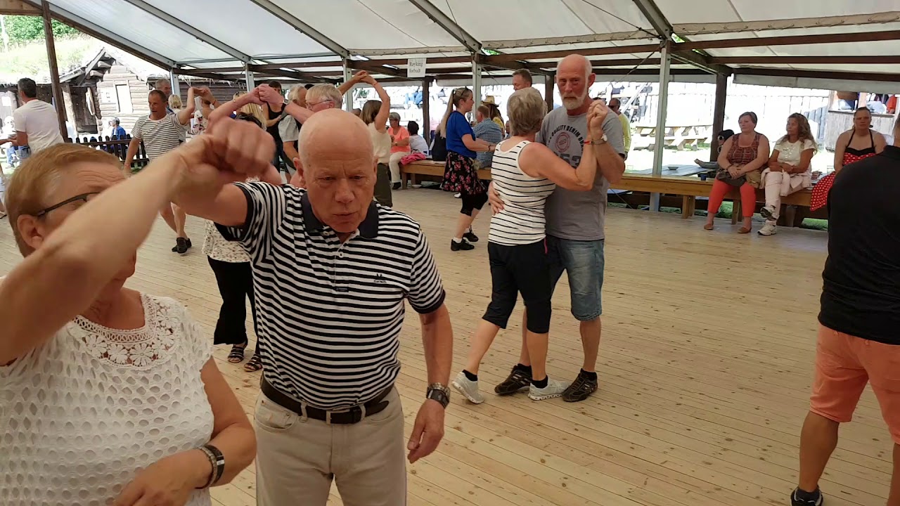 Contiki på tunet under Dansefestivalen på Sel