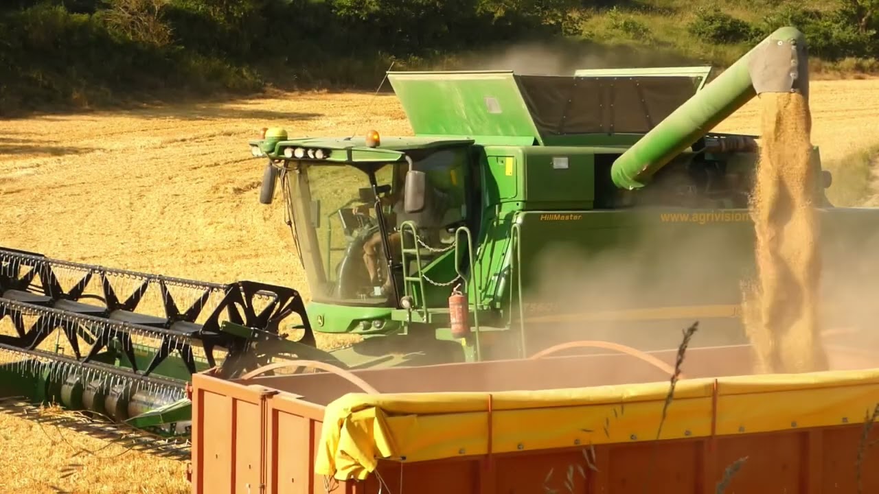 Moisson de l&rsquo;orge 2025 | John Deere T560i