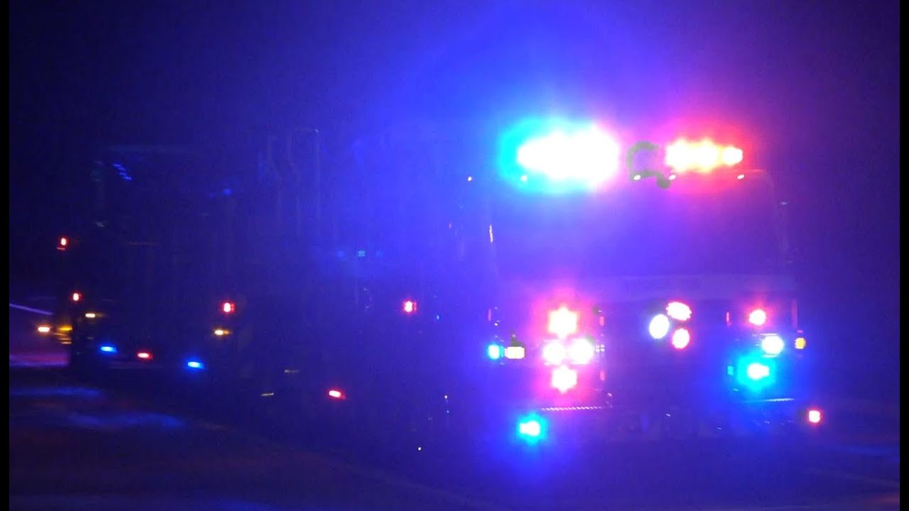 Truck 101, Battalion 101 and Engine 107 - Waterflow Alarm [The Woodlands Fire Department]