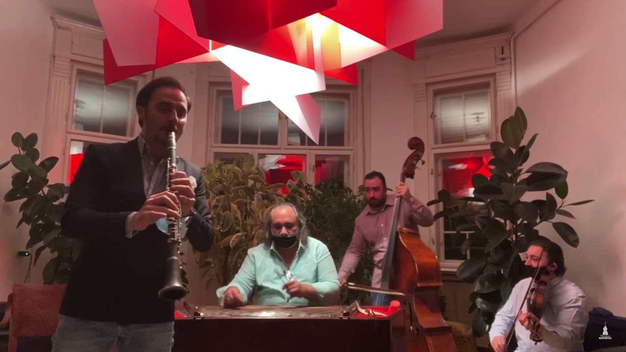 Jata Lacy-Klarin&eacute;t sz&oacute;l&oacute;