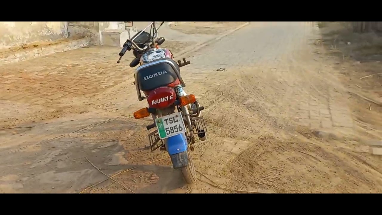 Reviews his bike Smoke sillanser #shorts #bike #70cc by Mirza stok