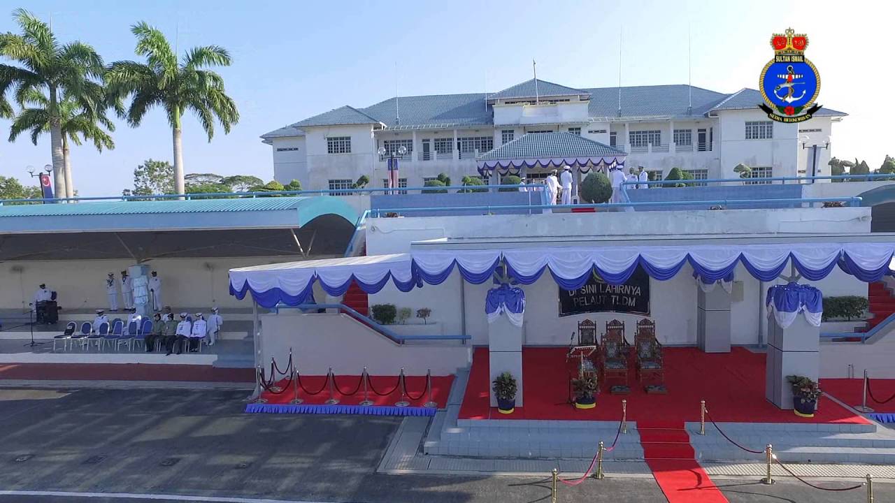 Perbarisan Hari TLDM Ke-82 di KD SULTAN ISMAIL