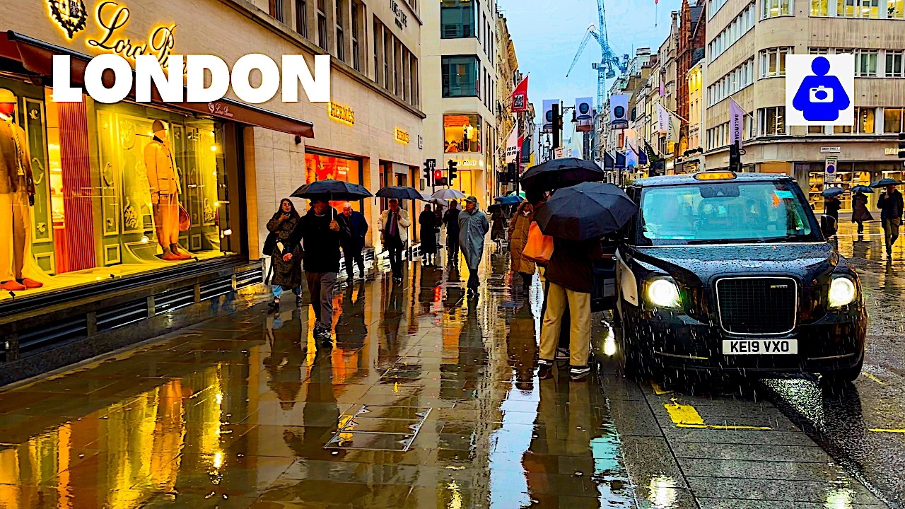 London Rainy Walk 🇬🇧 West End, Piccadilly Circus, Bond & Oxford Street [4K HDR]