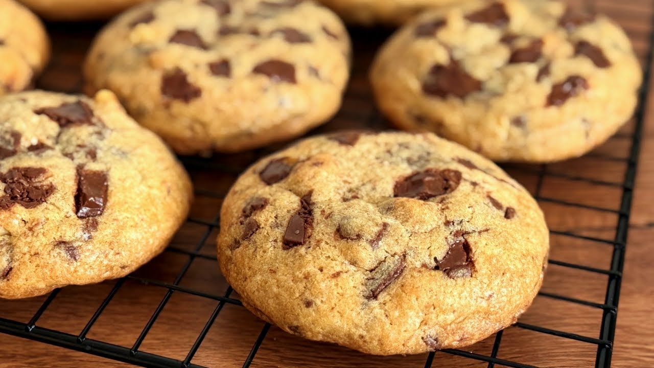 Easy Soft Chocolate Chip Cookies Recipe | Spicy Foodz