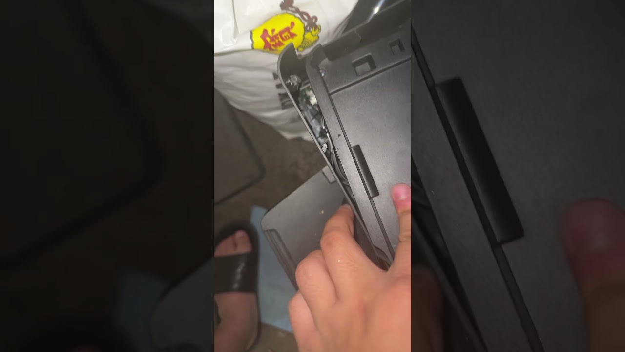 Fixing a shitbox hp printer #1 (stuck printhead & missing colors