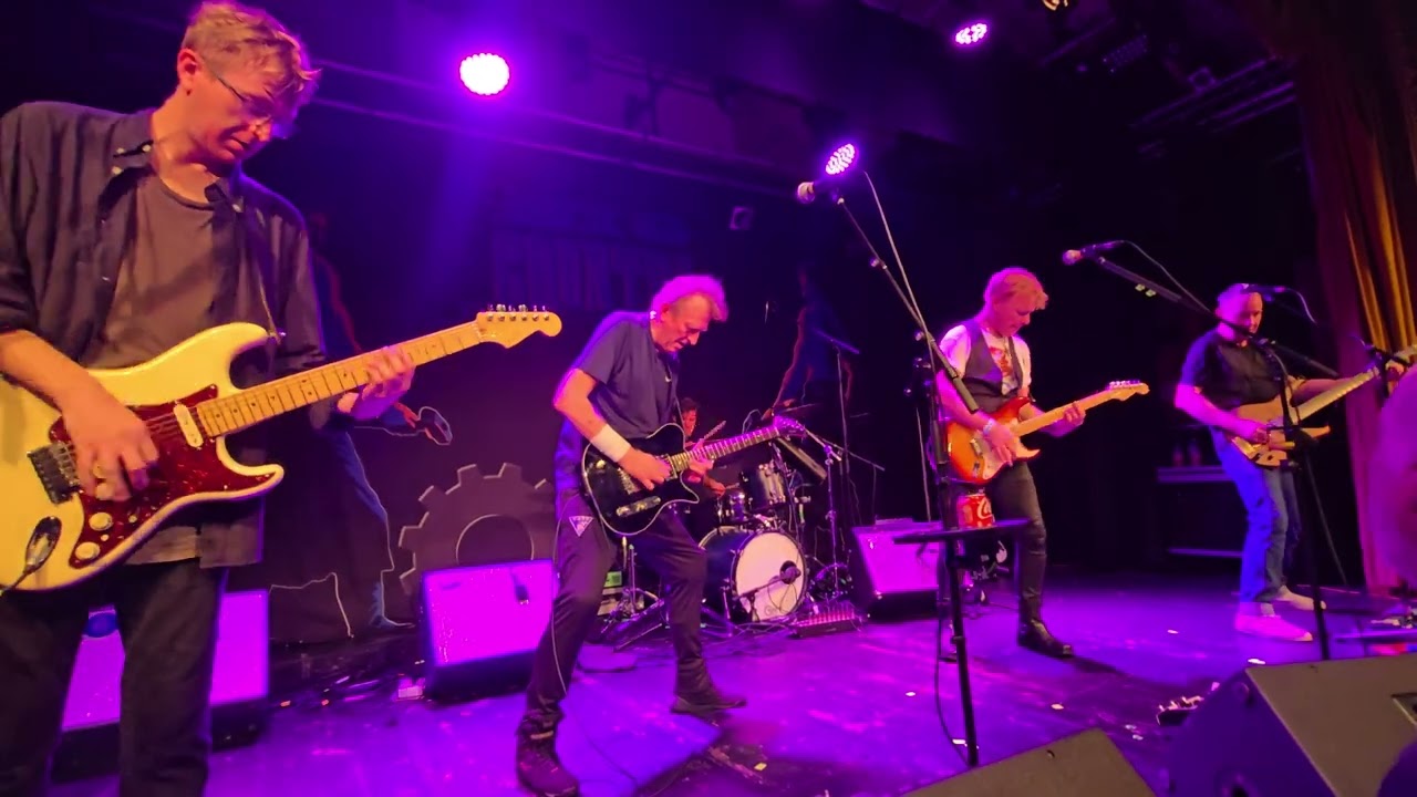 Big Country Lyme Regis 20/10/24 Restless Natives
