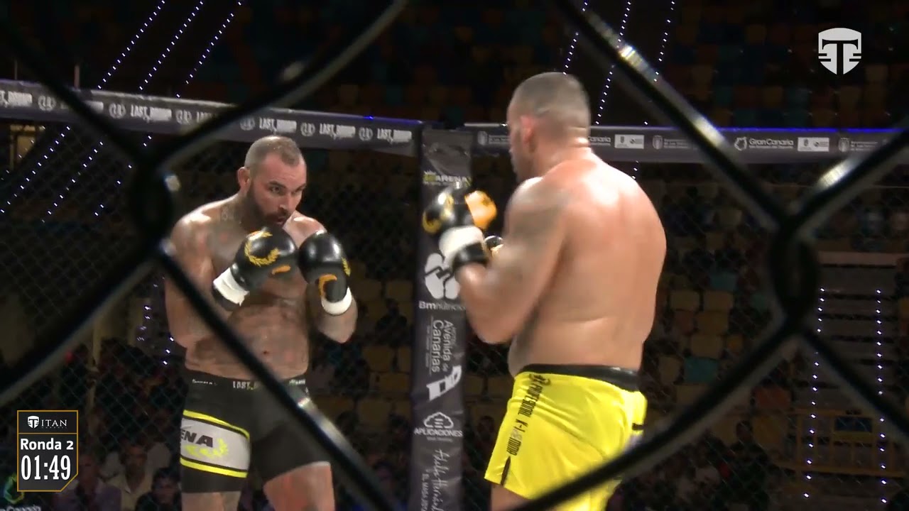 Moises Baute Vs David Trallero Fight 13   SLAM ARENA 2019