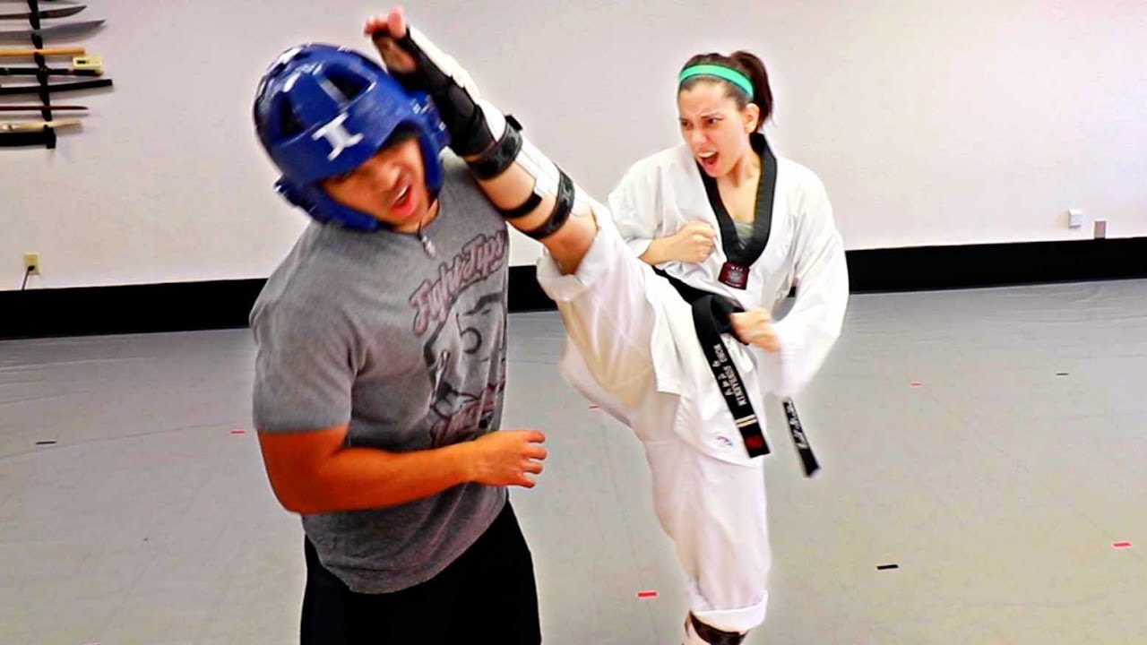 3 Ways to Axe Kick in Sparring
