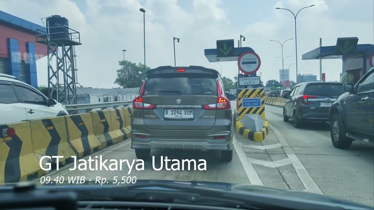 Road Trip Jakarta - Surabaya - Malang. Supir pengganti tidur terus
