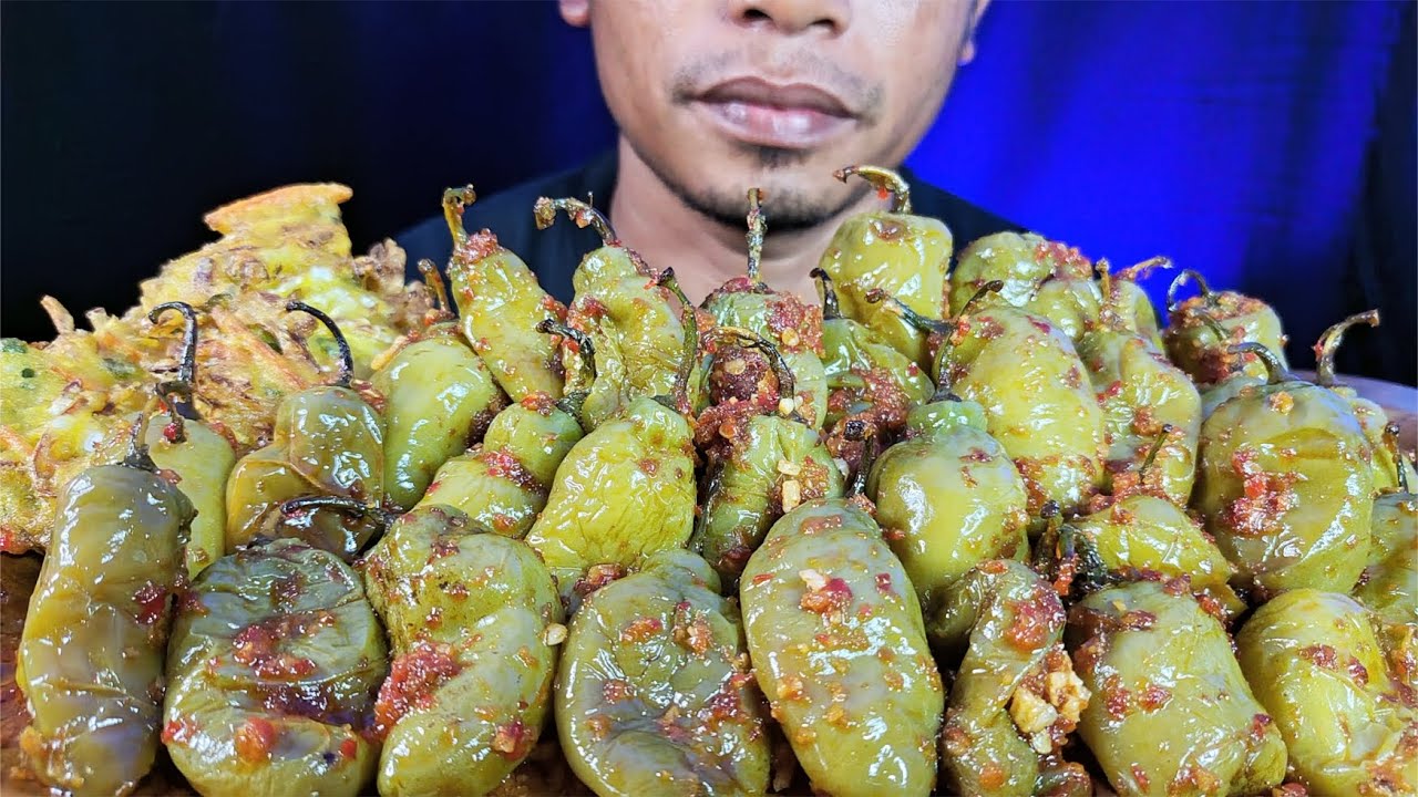 ASMR Ase Cabe Gendot 🌶🔥 & Nasi Sarden 🍚🐟 | Indonesian Spicy Food Eating Sounds