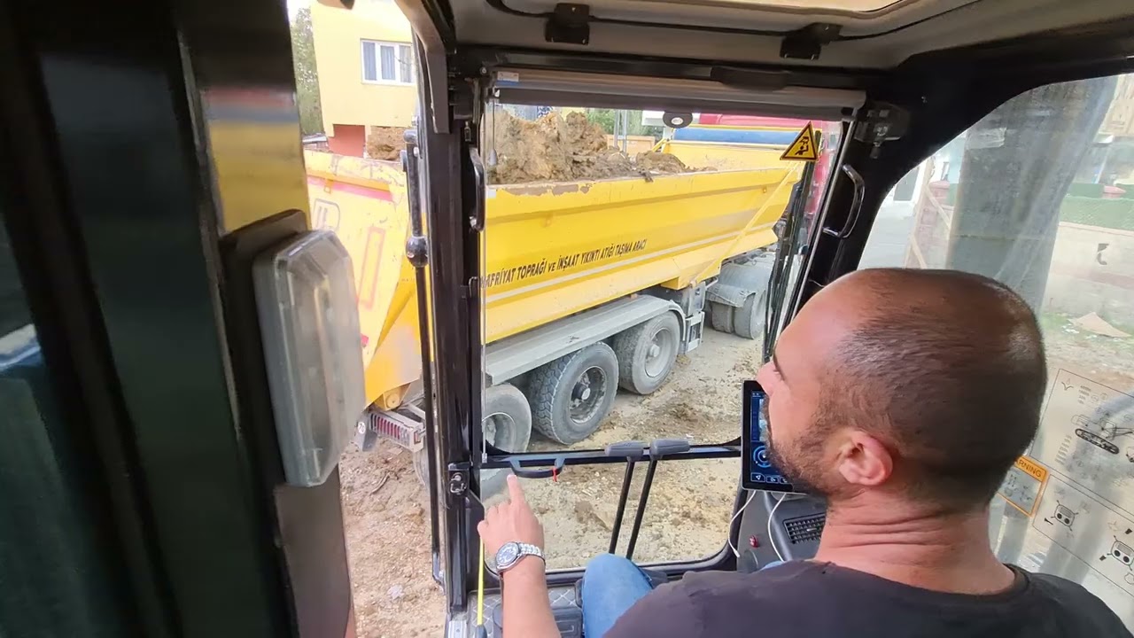 sany 305 temelde kocaman kayalar cikdi kırıcı gelecek #excavator #hafriyat