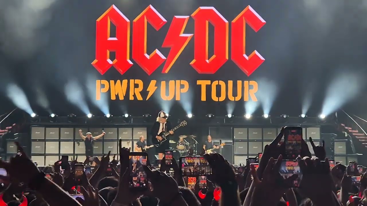 AC DC - Abertura do Show / If You Want Blood - BACK IN BLACK - São Paulo - Brasil
