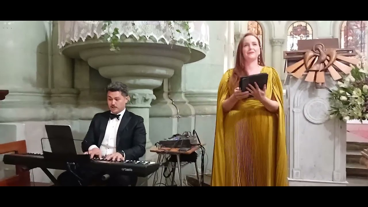 Ave María de William Gomez, el piano y sistema de amplificación de mi propiedad. 🎼🎶🎵🎹🎬📽📸🎥📹📷📼🎞🎭🇨🇱.
