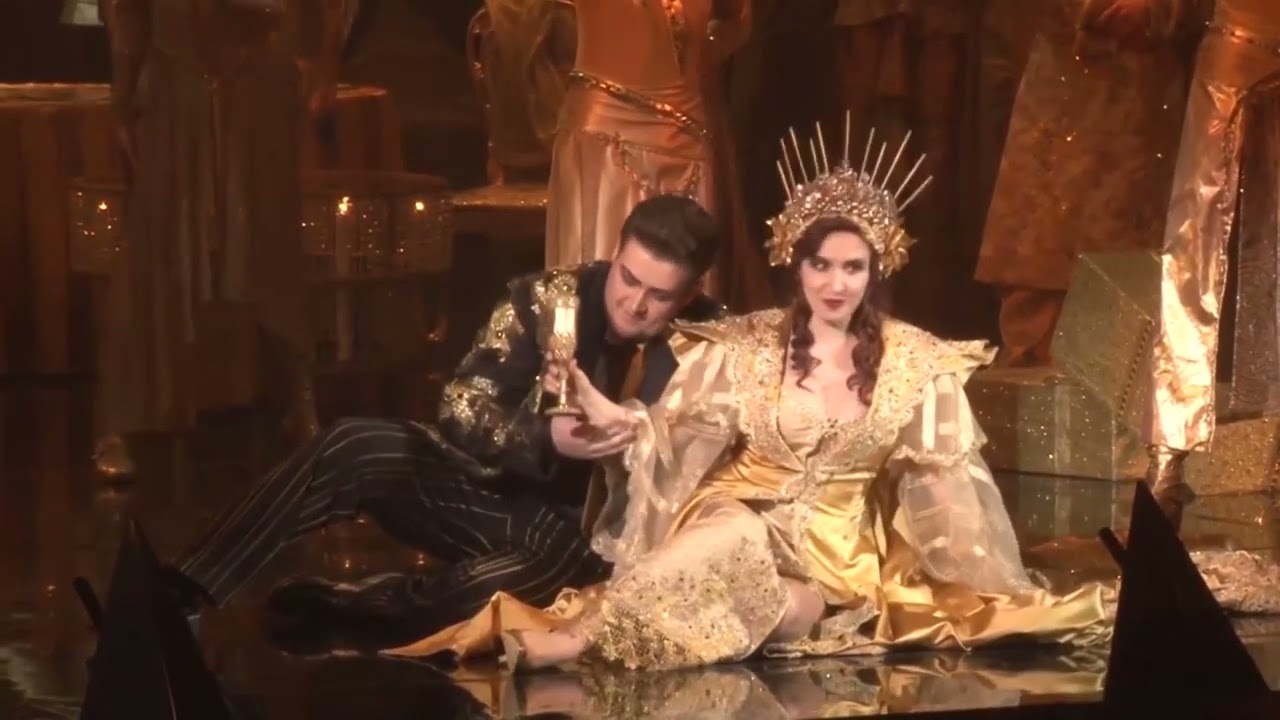 La Traviata. 1st act