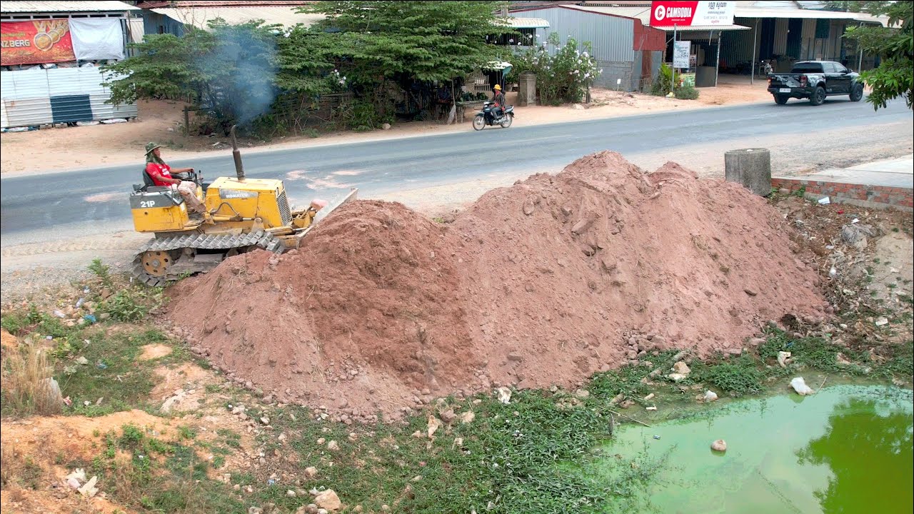 Perfectly Strong Dozer No Roof Leveling Ground | Bulldozer Work Pushing Project Backfilling