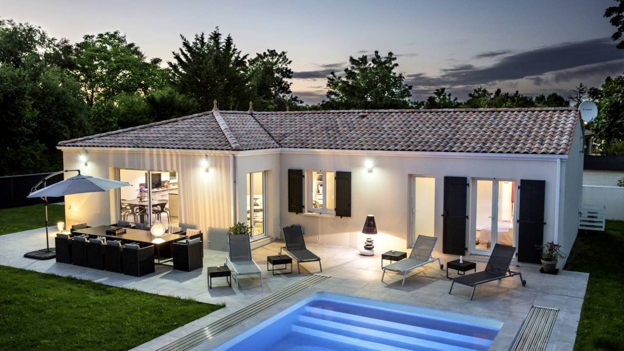 Maison traditionnelle avec piscine