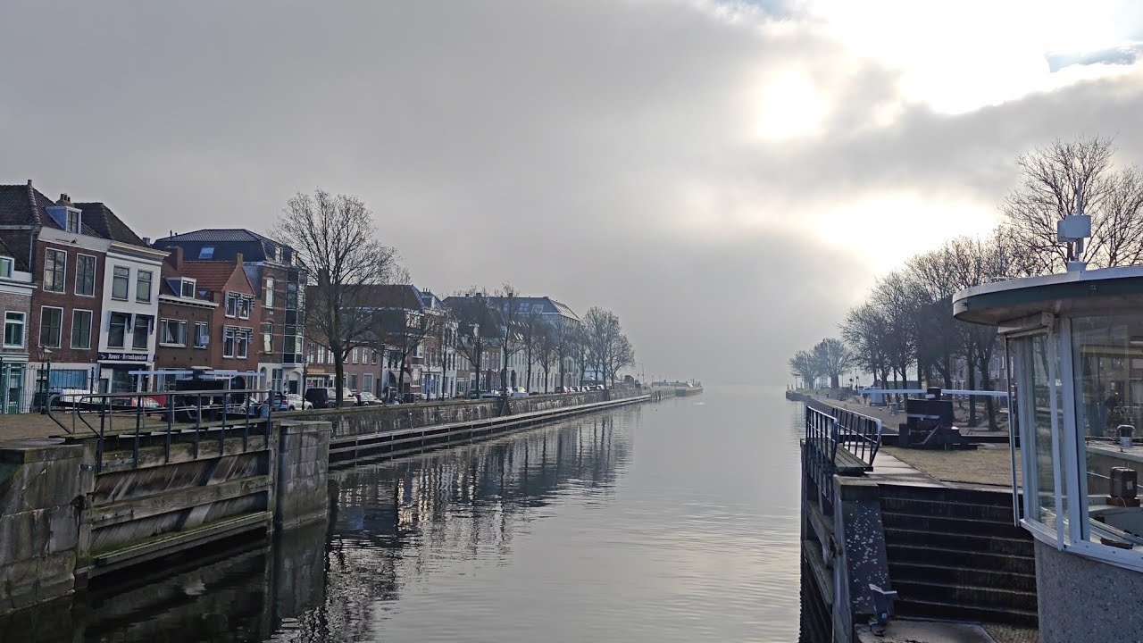 Discover Hellevoetsluis in Autumn – Quiet and Beautiful Walk | #eleonoraswalks
