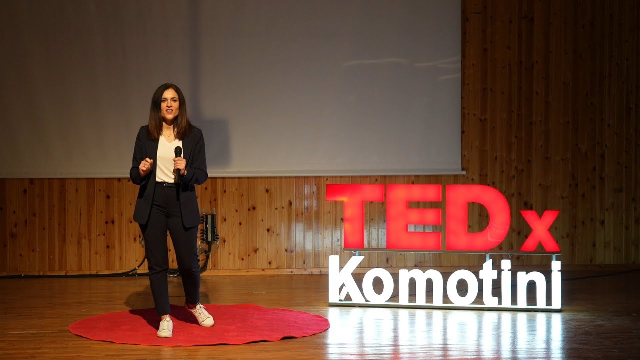 Το ταξίδι ξεκινάει έξω από  τη Comfort Zone | Kiki Kaseri | TEDxKomotini