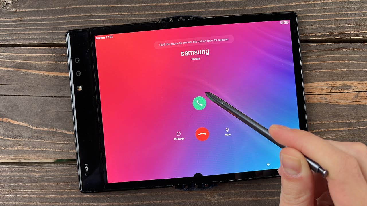 Royole Flex Pai/ Android 9/ Incoming Call