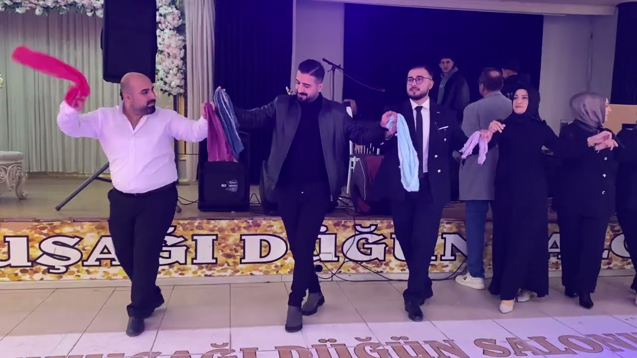 Bu İkiliye Bayılacaksınız İsMaİL KiRaZLı ￼Ve HaYDaR Kartal’dan muhteşem halay başı 