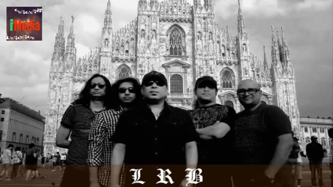 Ghumonto  Shohore - Ayub Bacchu (LRB) - Bangla Band Song
