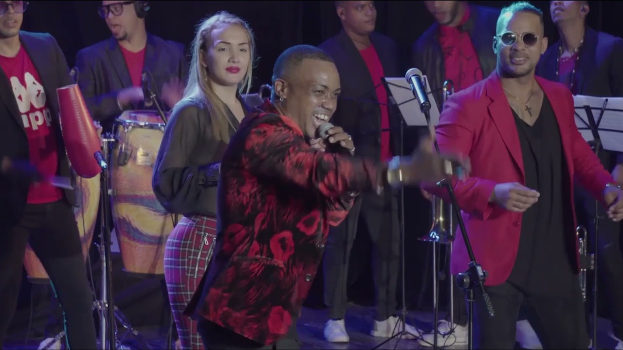 MANANA SE PEGA (EN VIVO) - PAPUCHO Y MANANA CLUB (CONCIERTO MAYO 2021) | CAMINA LA HABANA #RR