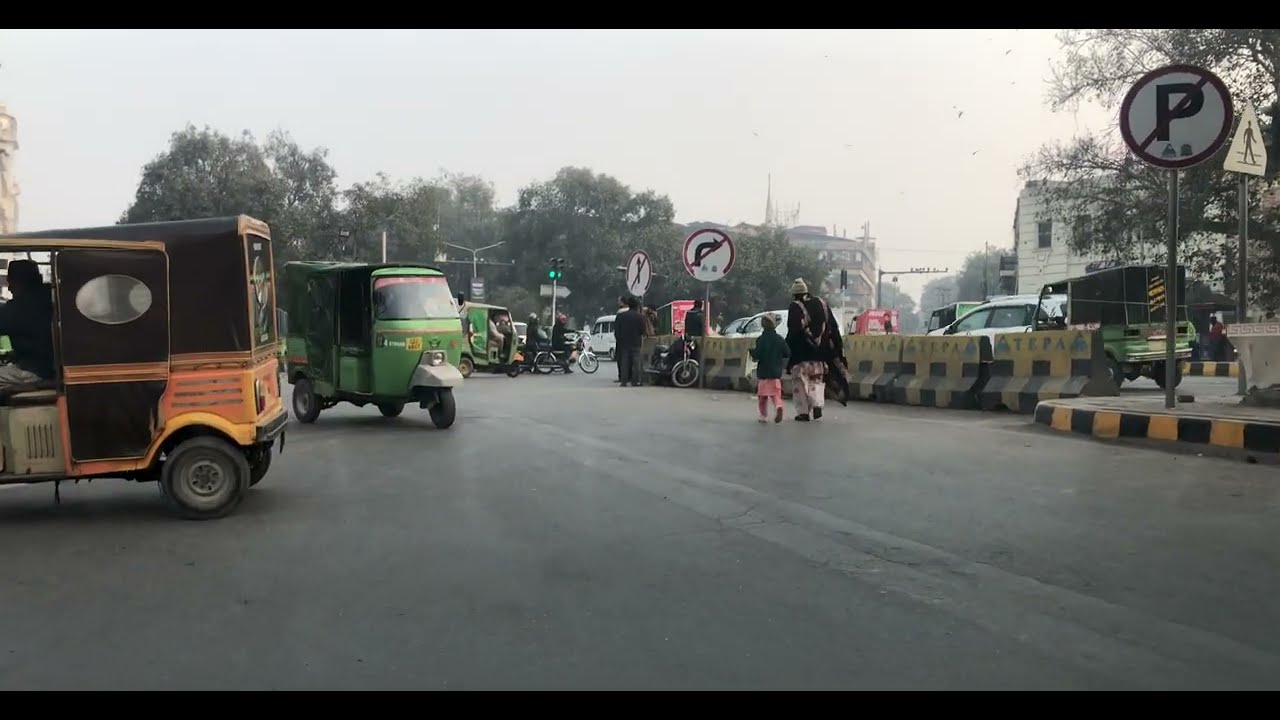 Tarik sweets mall road Lahore
