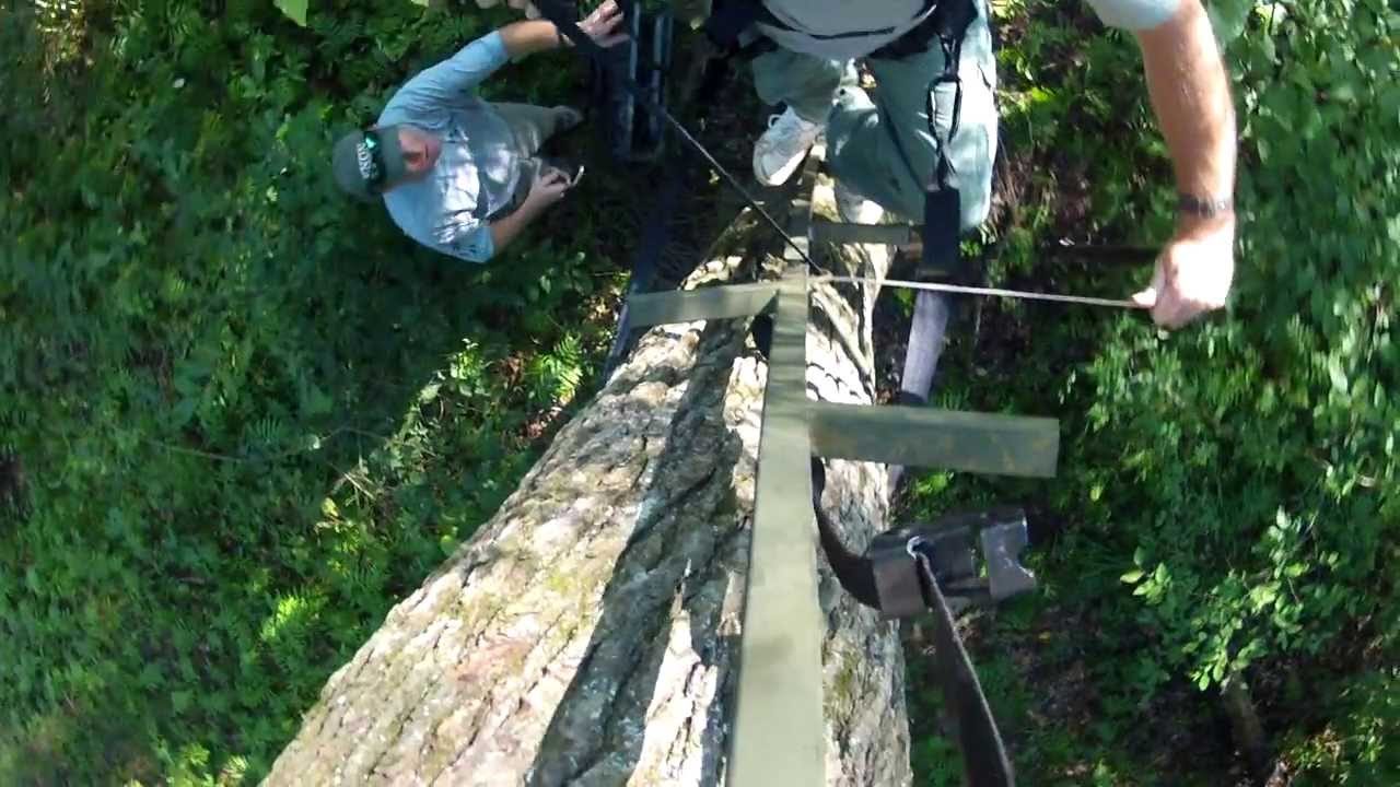 E Z way to hang a lock on stand