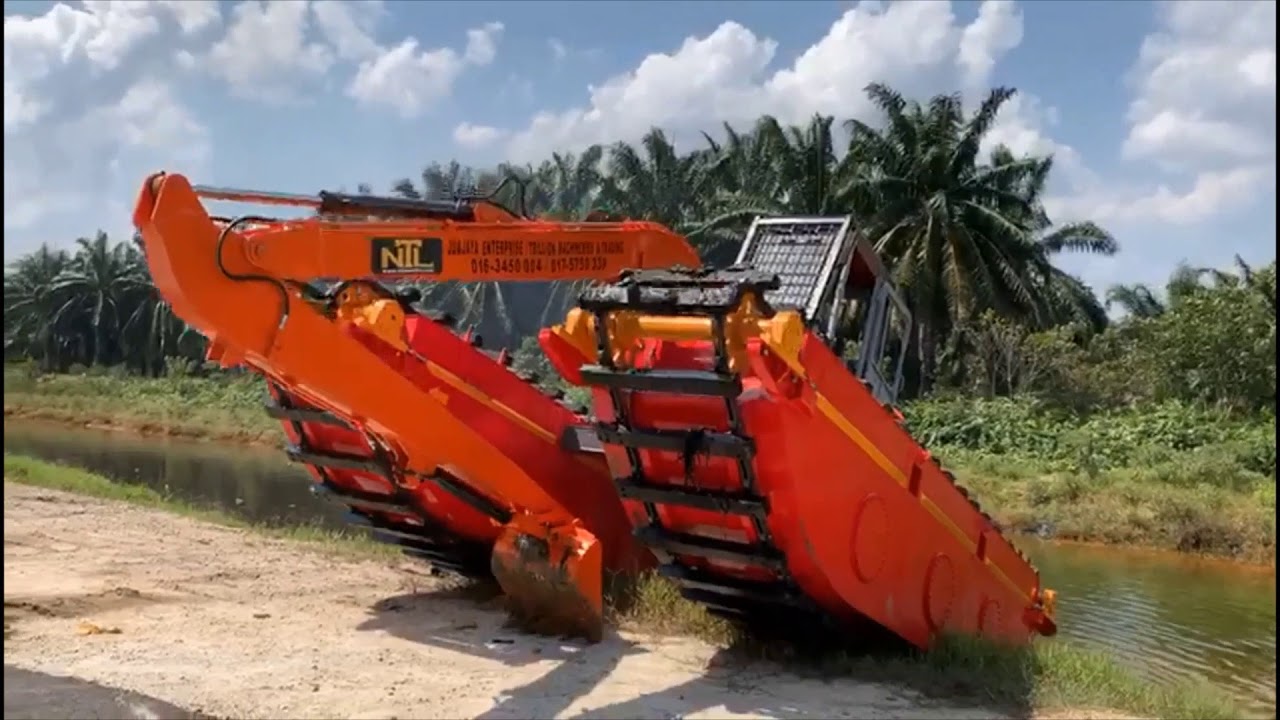 Mini Amphibious Excavator - NTL Master Sdn Bhd