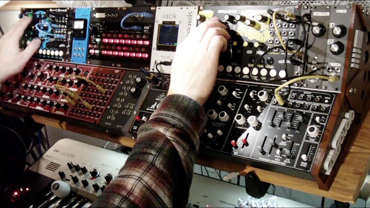 Loomeer  - Jam #1 - Synthwave (cre8audio, behringer, arturia, ableton)