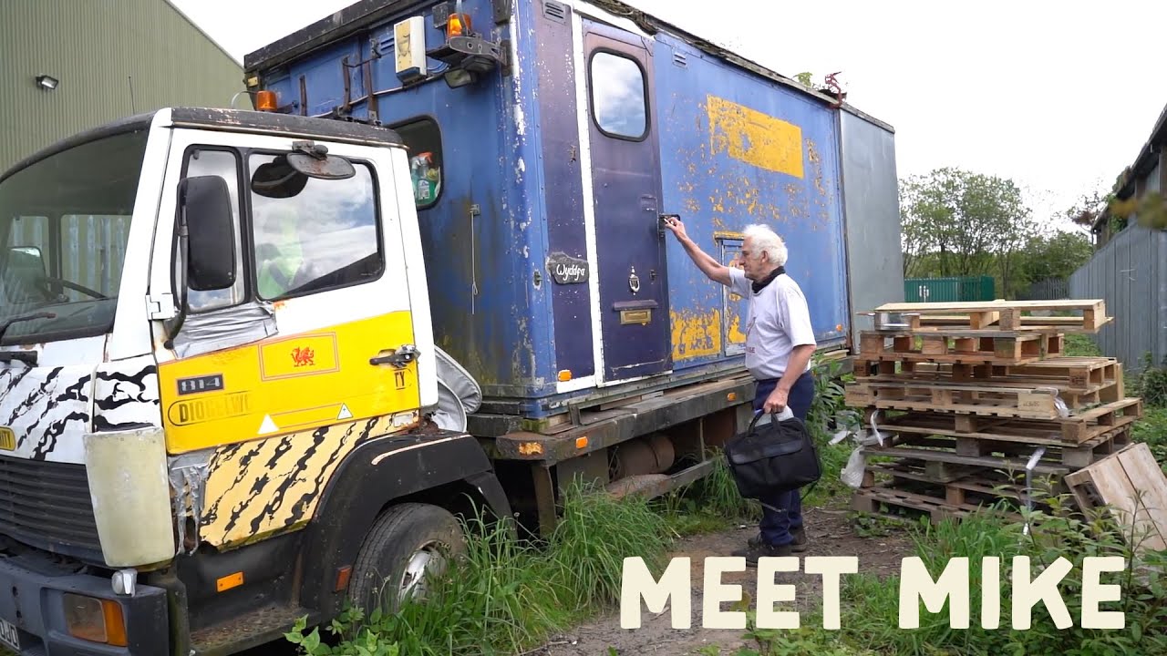 Meet The Author Who Lives in a Lorry